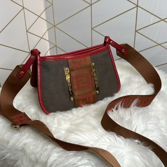 💯Authentic Fendi Crossbody Bag🍀 - Picture 16 of 16